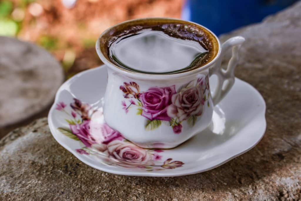 tasse a café en porcelaine